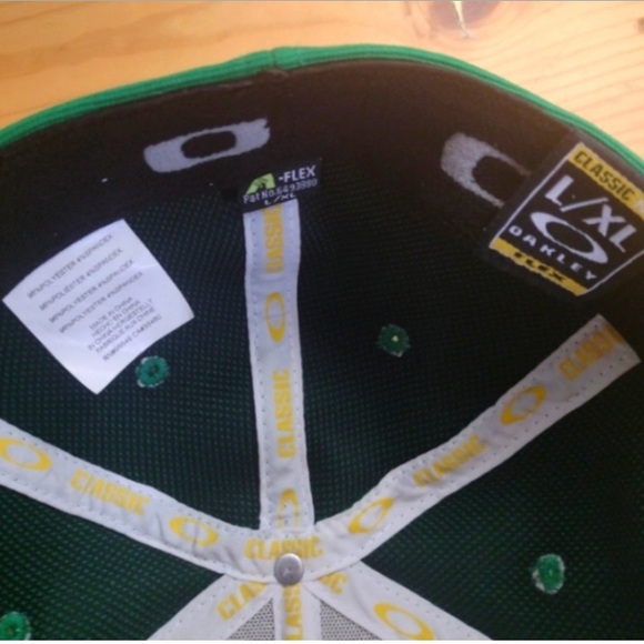 Oakley Frogskin Hat fitted flex fit cap sunglasses brand EUC - Picture 7 of 7